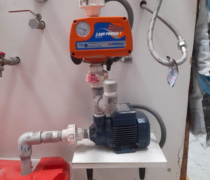 BOMBA DE AGUA 1